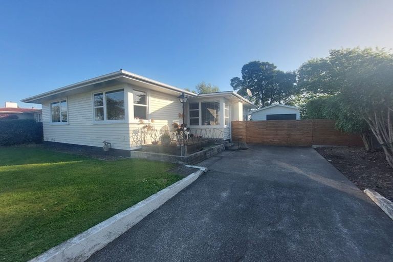 Photo of property in 12 Aspiring Avenue, Milson, Palmerston North, 4414