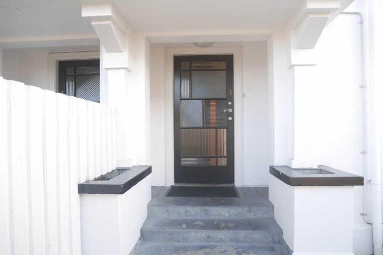 Photo of property in 4/952 Colombo Street, St Albans, Christchurch, 8014