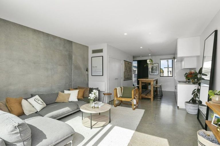 Photo of property in 439b Jackson Street, Petone, Lower Hutt, 5012