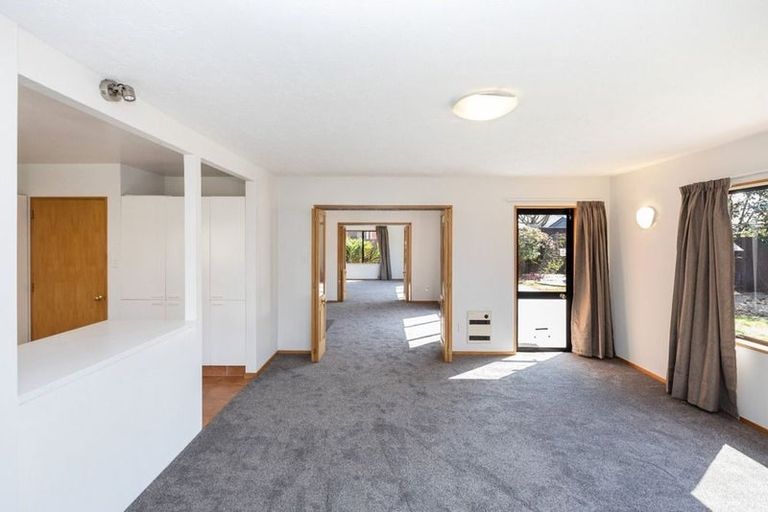 Photo of property in 9 Pasadena Place, Harewood, Christchurch, 8051