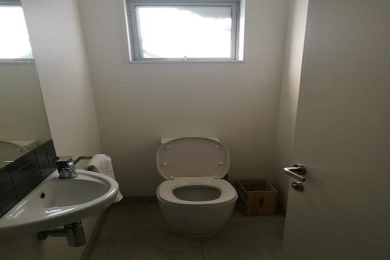 Photo of property in 1f Herbert Street, Hauraki, Auckland, 0622