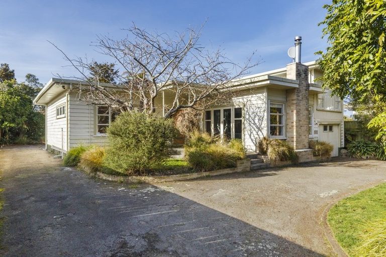 Photo of property in 17 Manawatu Street, Hokowhitu, Palmerston North, 4410