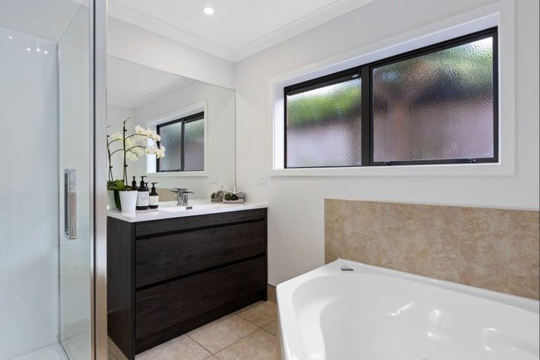 Photo of property in 28 Island View Drive, Gulf Harbour, Whangaparaoa, 0930