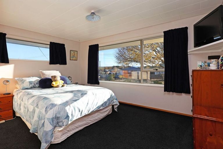 Photo of property in 16 Percy Street, Weston, Oamaru, 9401