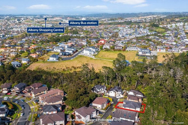 Photo of property in 56 Harrowglen Drive, Northcross, Auckland, 0630