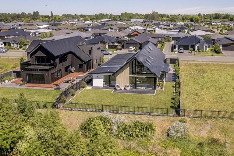 Photo of property in 21 Karere Avenue, Marshland, Christchurch, 8083