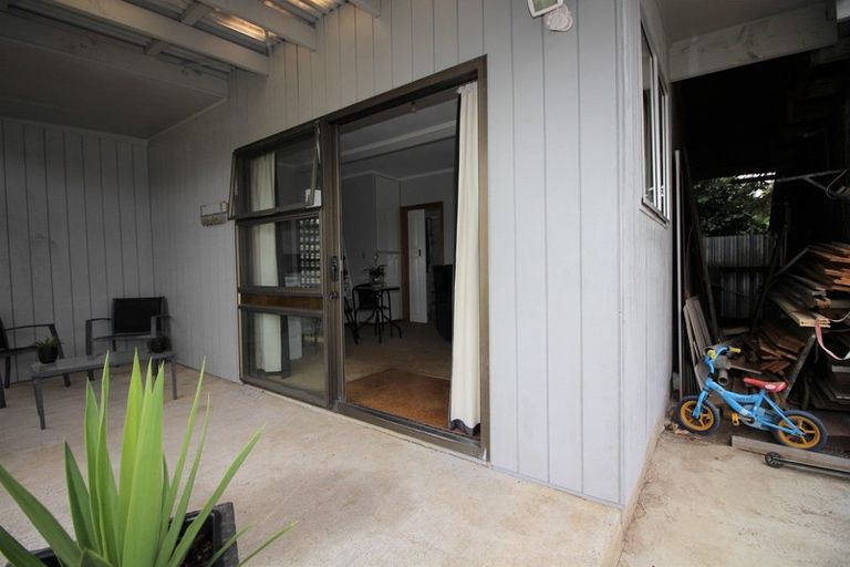 Photo of property in 13 Windsor Street, Dannevirke, 4930