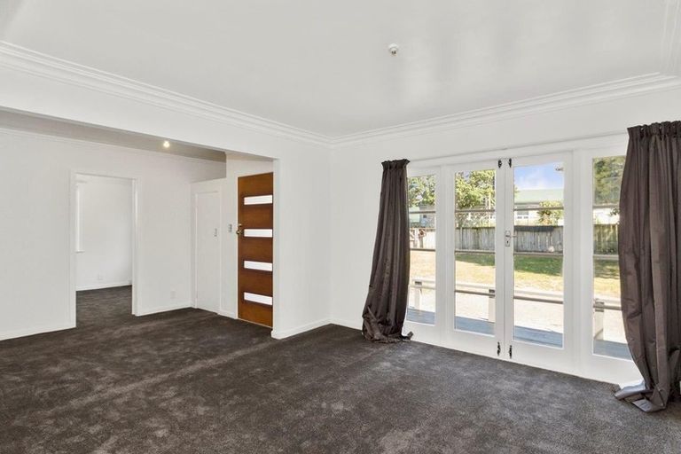Photo of property in 67 Russell Road, Manurewa, Auckland, 2102