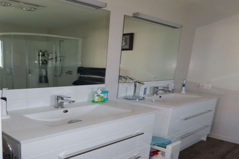 Photo of property in 3 Kingsbridge West, Burwood, Christchurch, 8083