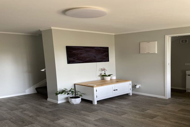 Photo of property in 10 Pamir Place, Welcome Bay, Tauranga, 3112