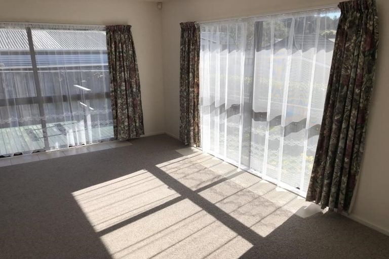 Photo of property in 2/12 Raukawa Street, Stokes Valley, Lower Hutt, 5019