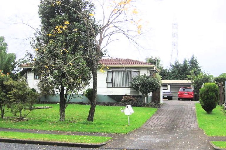 Photo of property in 13 Kakapo Place, Papatoetoe, Auckland, 2025