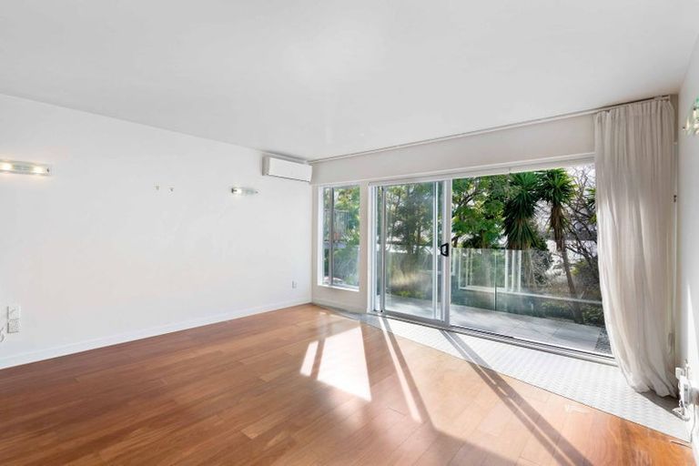 Photo of property in 2/14 Rangitira Avenue, Takapuna, Auckland, 0622