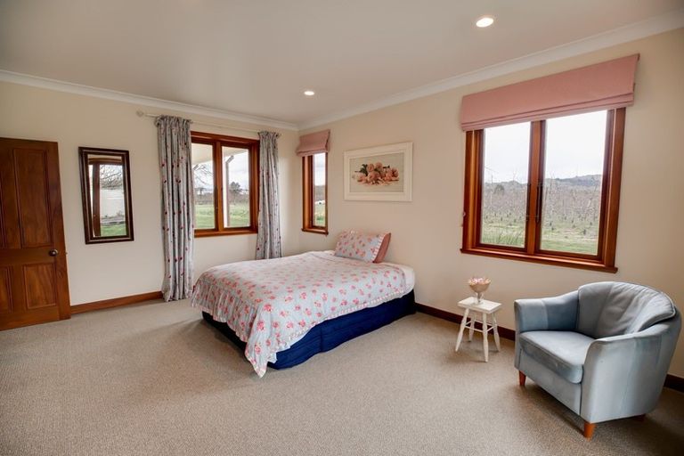 Photo of property in 116 Saint Andrews Road, Havelock North, 4130