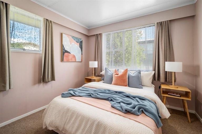 Photo of property in 3 Carter Drive, Pomare, Rotorua, 3015