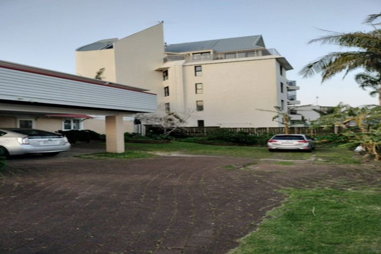 Photo of property in 17 The Terrace, Takapuna, Auckland, 0622