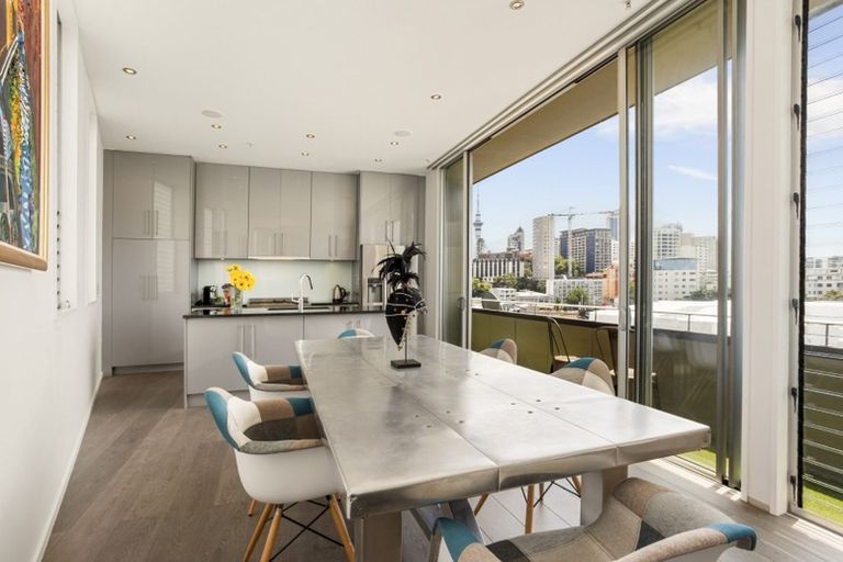 Photo of property in 4 Augustus Terrace, Parnell, Auckland, 1052