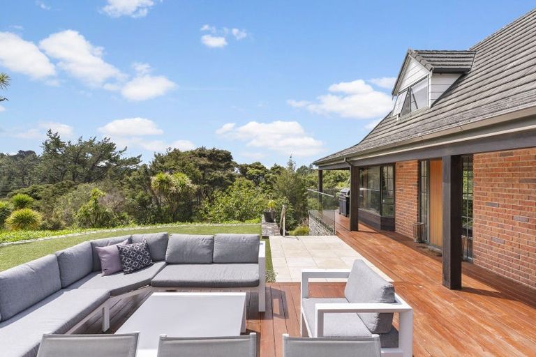 Photo of property in 361i Paremoremo Road, Paremoremo, Auckland, 0632