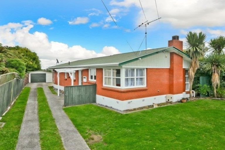 Photo of property in 33 Fairview Street, Fairview Downs, Hamilton, 3214