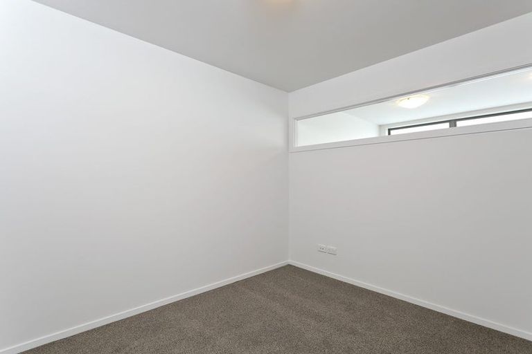 Photo of property in 8/26 Railway Street West, Papakura, 2110