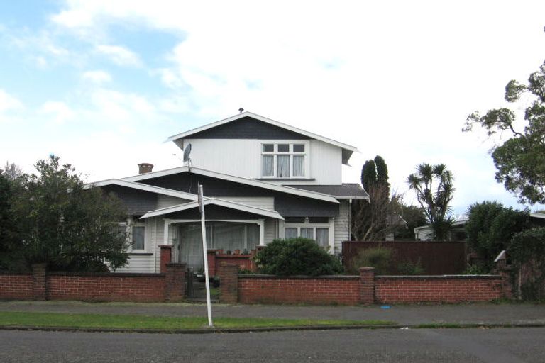 Photo of property in 22 Aroha Street, Takaro, Palmerston North, 4410