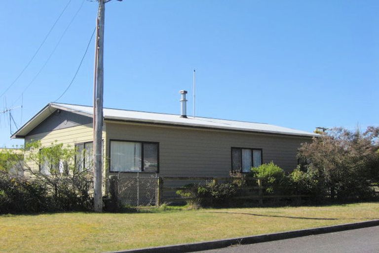 Photo of property in 2 Maniapoto Street, Motuoapa, 3382