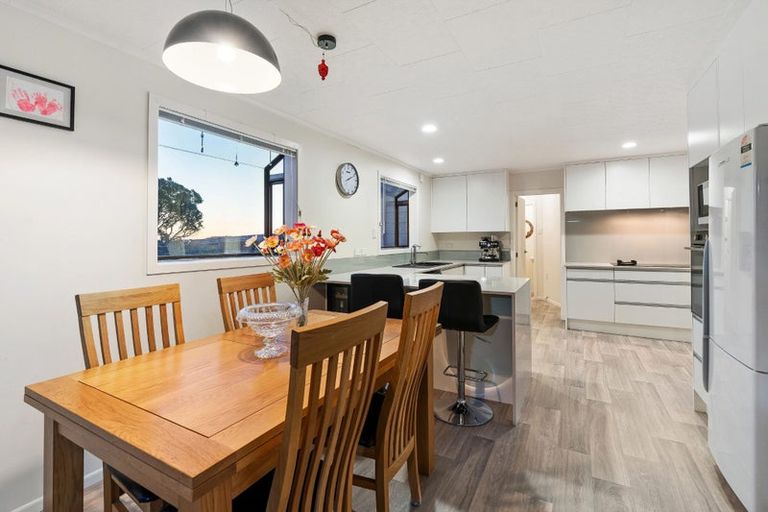 Photo of property in 76 Stanley Road, Glenfield, Auckland, 0629