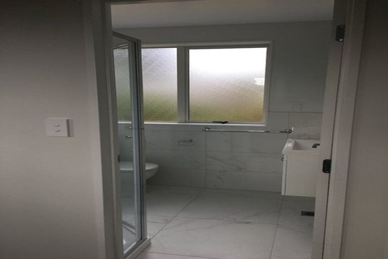 Photo of property in 7b Yeoman Place, Howick, Auckland, 2014