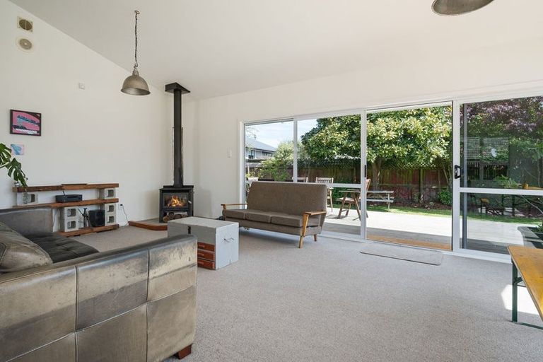 Photo of property in 17 Glenrowan Avenue, Avondale, Christchurch, 8061