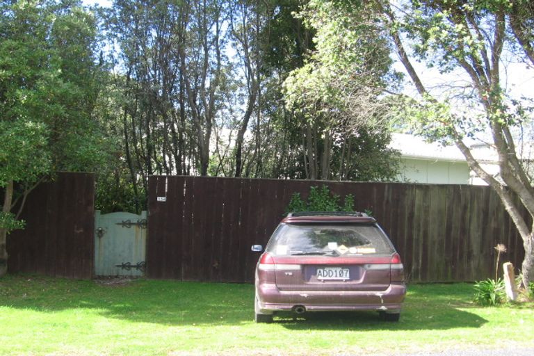 Photo of property in 134 Pipi Road, Whangamata, 3620