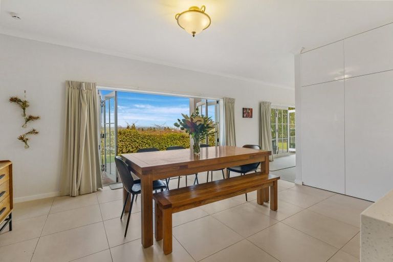 Photo of property in 18 Chateau Crescent, Rangatira Park, Taupo, 3330
