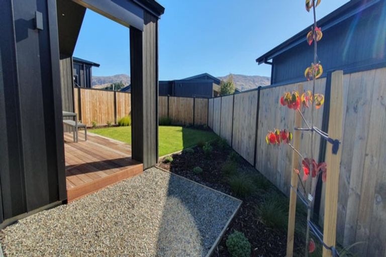 Photo of property in 9 Blondie Drive, Cromwell, 9310