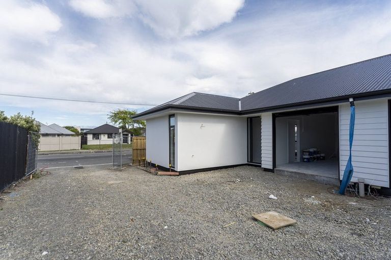 Photo of property in 214a Bower Avenue, North New Brighton, Christchurch, 8083