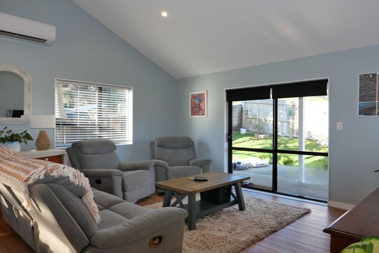 Photo of property in 4 Hookway Grove, Paraparaumu, 5032