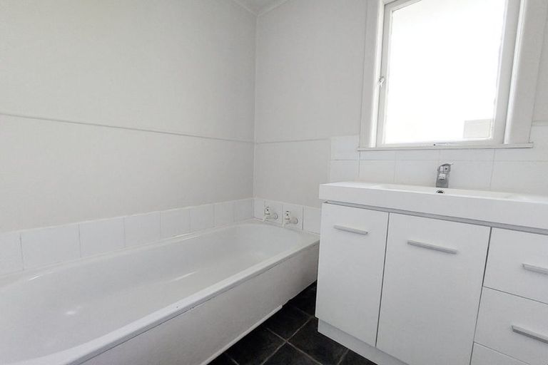 Photo of property in 150 Bryant Road, St Andrews, Hamilton, 3200