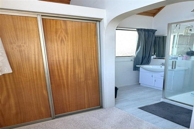 Photo of property in 2 Stanton Crescent, Karoro, Greymouth, 7805