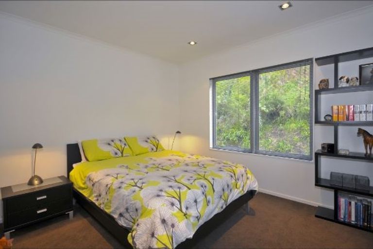 Photo of property in 1 Upper Lewisville Terrace, Thorndon, Wellington, 6011