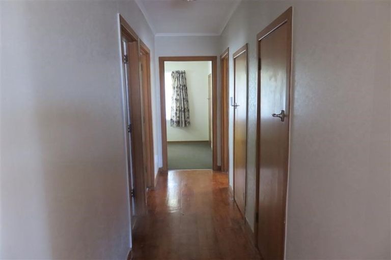 Photo of property in 17 Oreil Avenue, West Harbour, Auckland, 0618