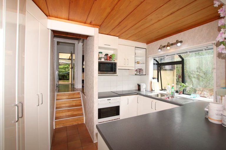 Photo of property in 13 Wisteria Way, Mairangi Bay, Auckland, 0630