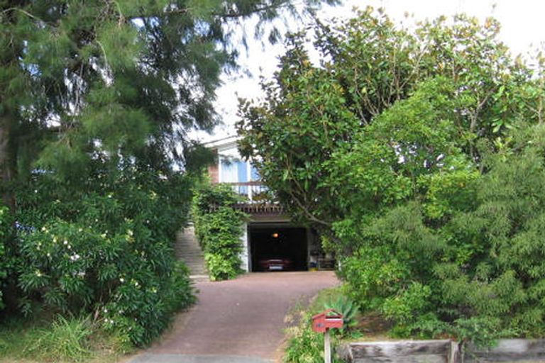 Photo of property in 3 William Souter Street, Forrest Hill, Auckland, 0620