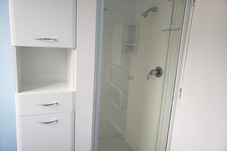 Photo of property in 54 Percy Dyett Drive, Karori, Wellington, 6012