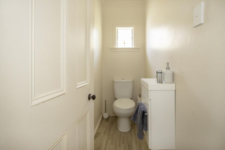 Photo of property in 9 Ure Street, South Hill, Oamaru, 9400