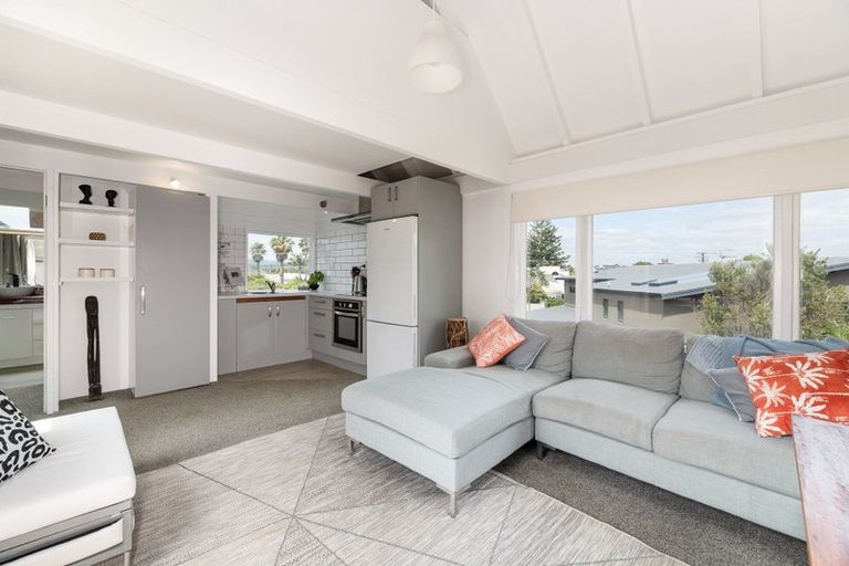 Photo of property in 1a Pacific View Road, Papamoa Beach, Papamoa, 3118