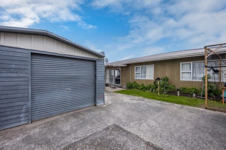 Photo of property in 9 Bush Street, Naenae, Lower Hutt, 5011