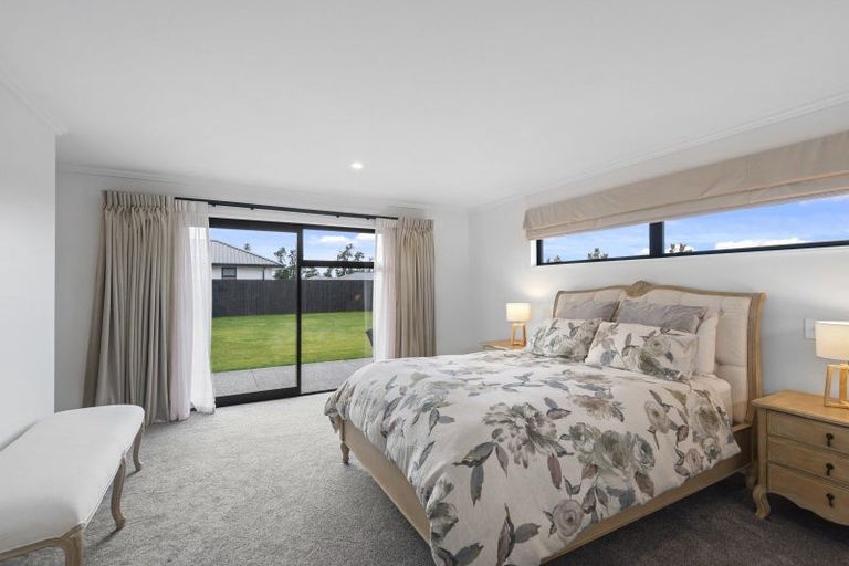 Photo of property in 21 Suffolk Drive, Kirwee, 7571