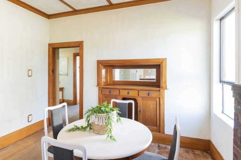 Photo of property in 14 De Lautour Road, Kaiti, Gisborne, 4010