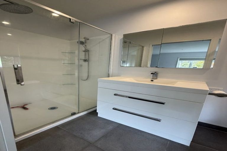 Photo of property in 54e Birkdale Road, Birkdale, Auckland, 0626