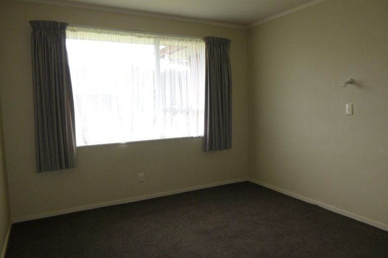 Photo of property in 4a Woodfield Avenue, Roslyn, Palmerston North, 4414