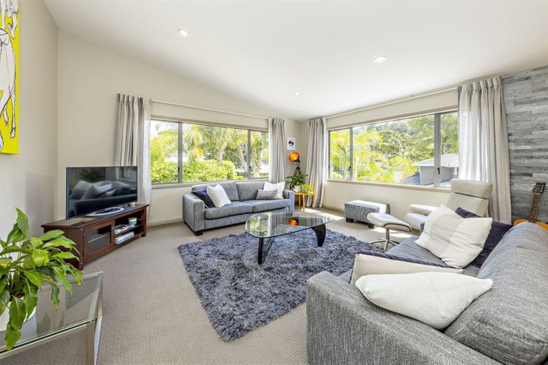 Photo of property in 19 Tuakura Way, The Gardens, Auckland, 2105
