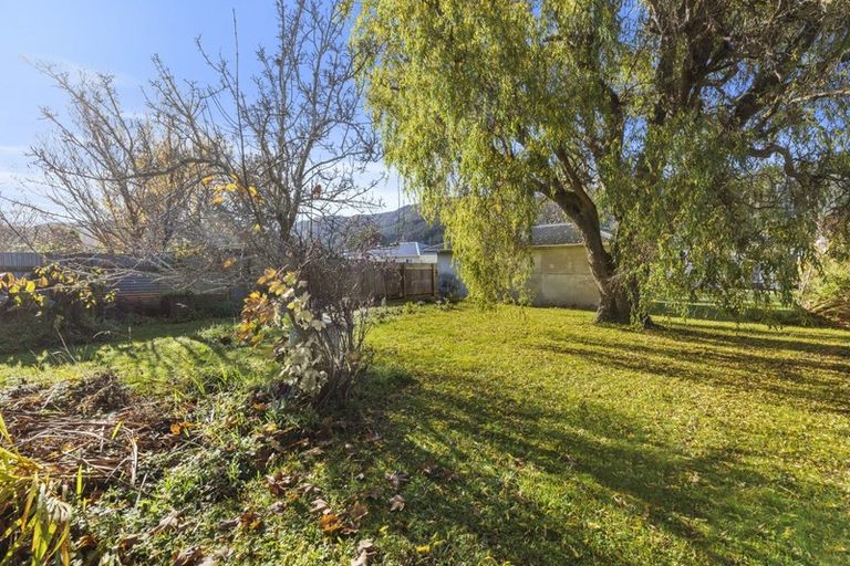 Photo of property in 55 Westminster Road, Wainuiomata, Lower Hutt, 5014